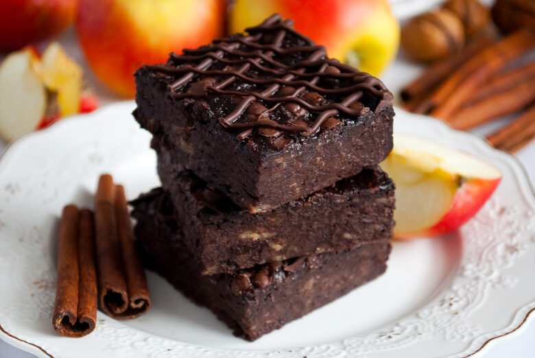 brownie z jabłkami