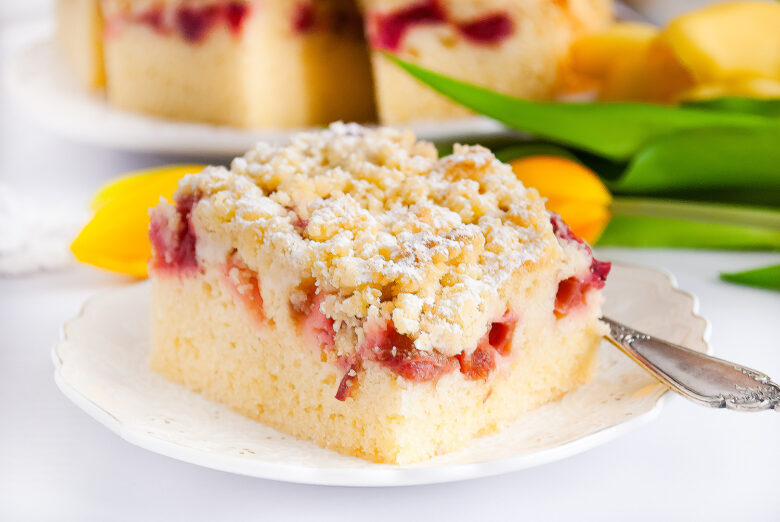 ciasto z rabarbarem i kruszonką